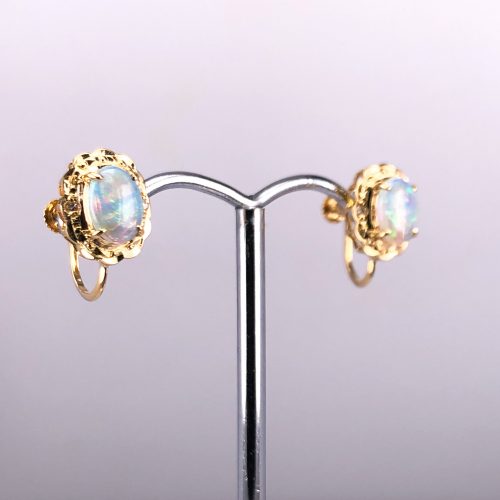 18ct Yellow Gold and Opal Earrings with Screw on Hook